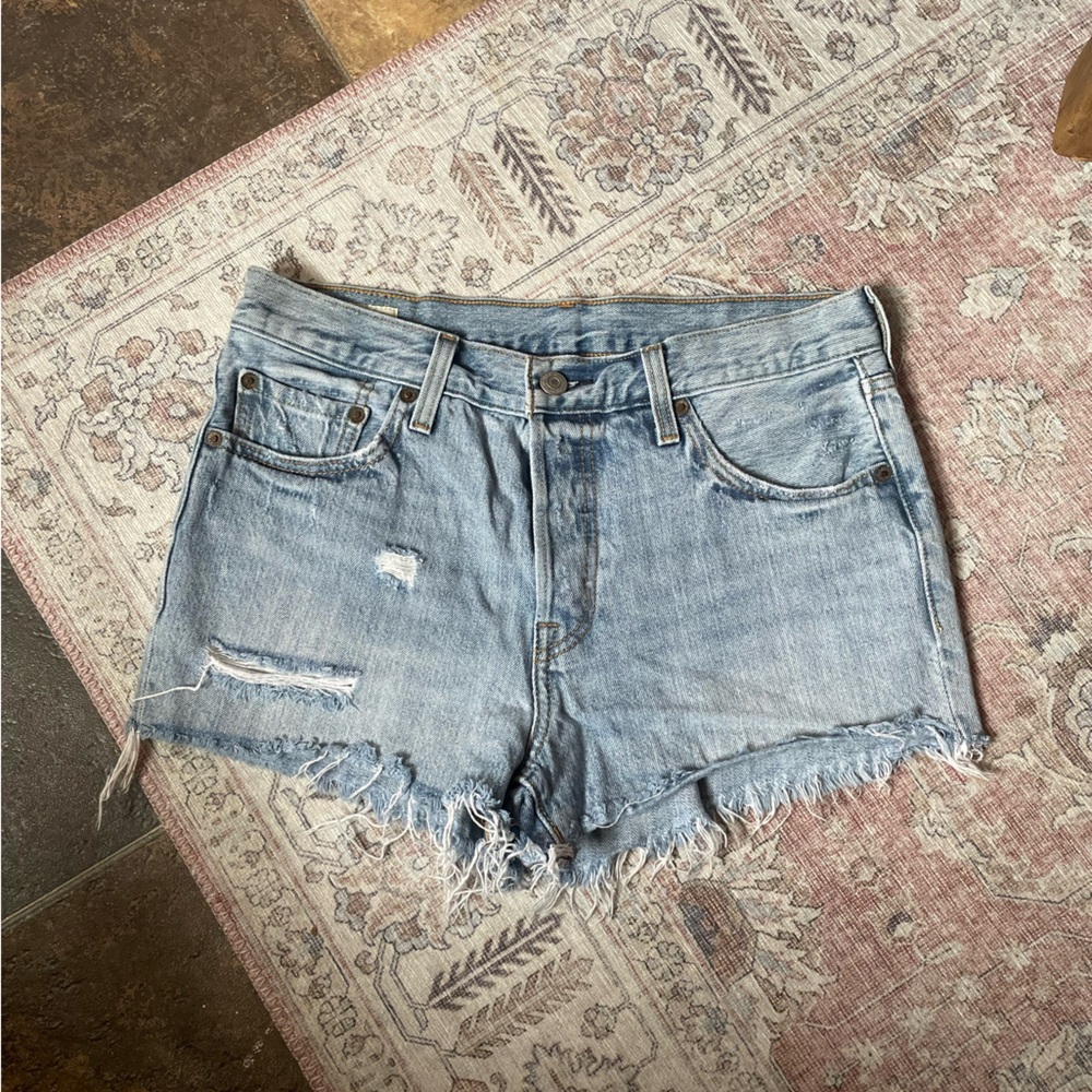 Levi's 501 Light Wash Distressed Denim Shorts 28
